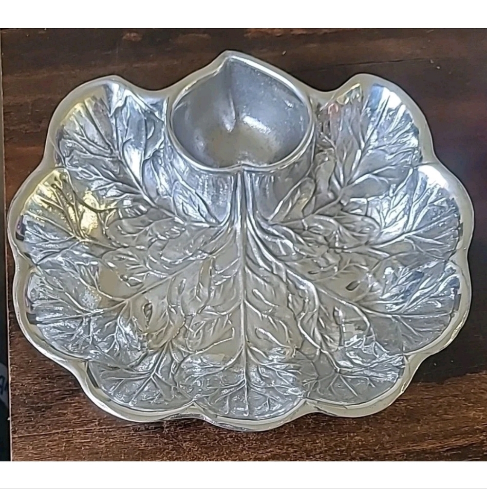 The Wilton Company Pewter Cabbage Leaf Dipping Platter